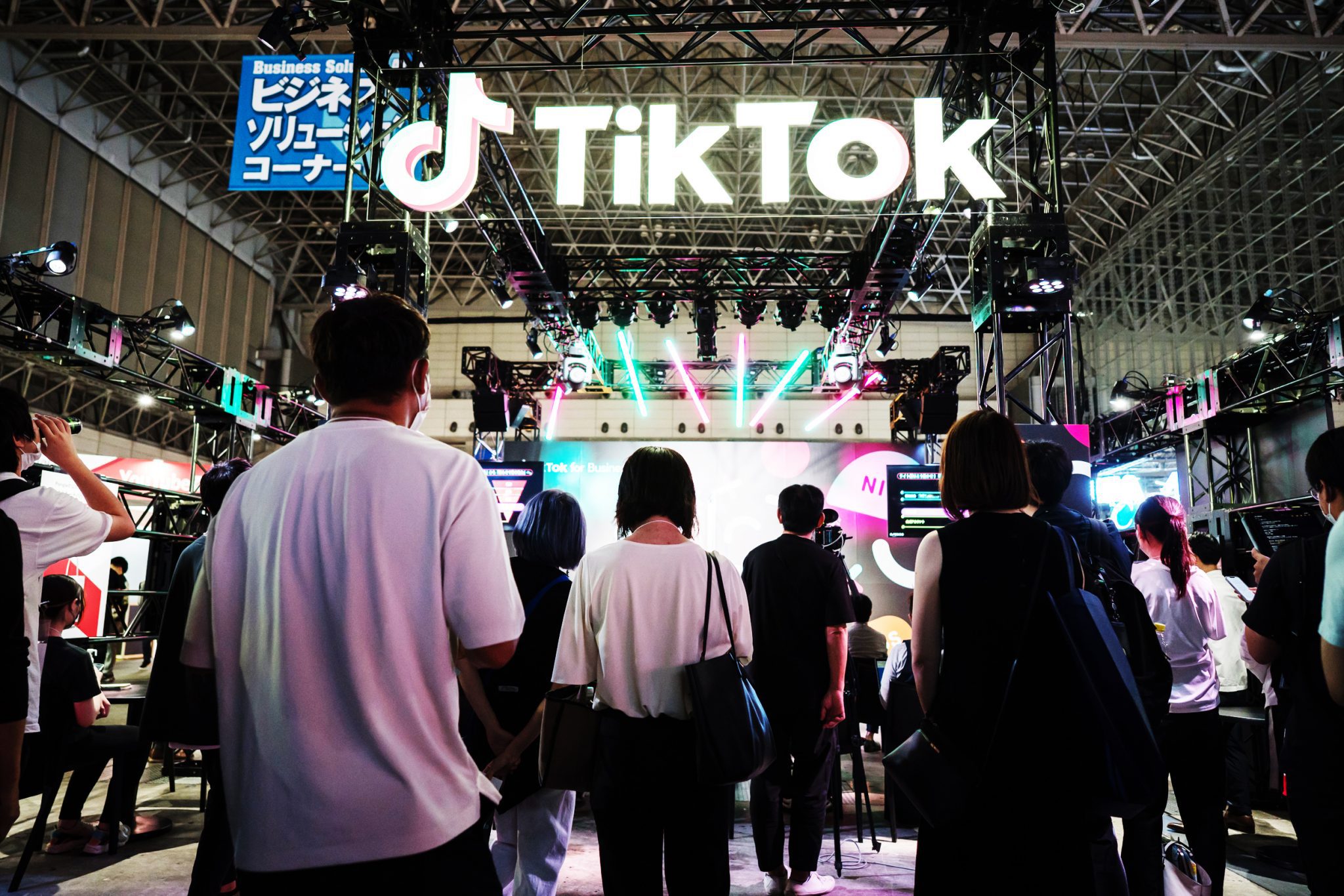 TikTokers Indonesia yang Berhasil Sukses dan Raup Banyak Keuntungan