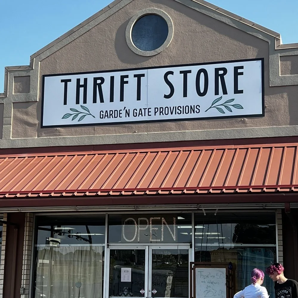 nama olshop thrift aesthetic